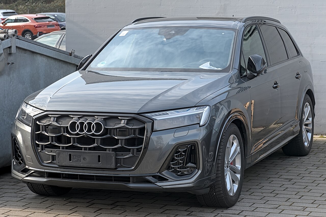 Audi Q7 — manutenção em BH na Megap Lub
